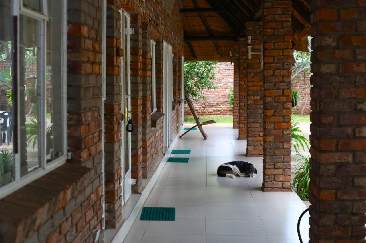 Mawuya Lodge Victoria Falls Eksteriør bilde
