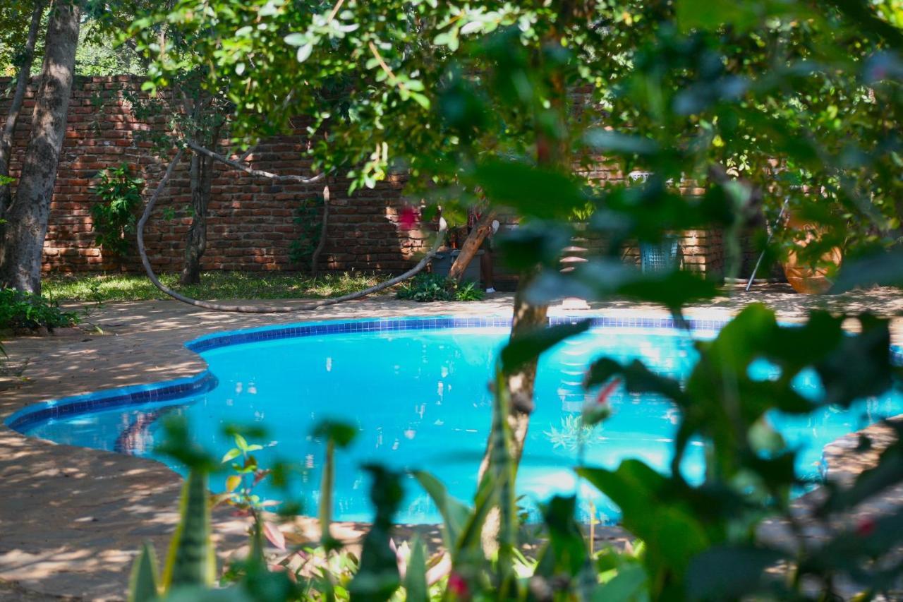 Mawuya Lodge Victoria Falls Eksteriør bilde
