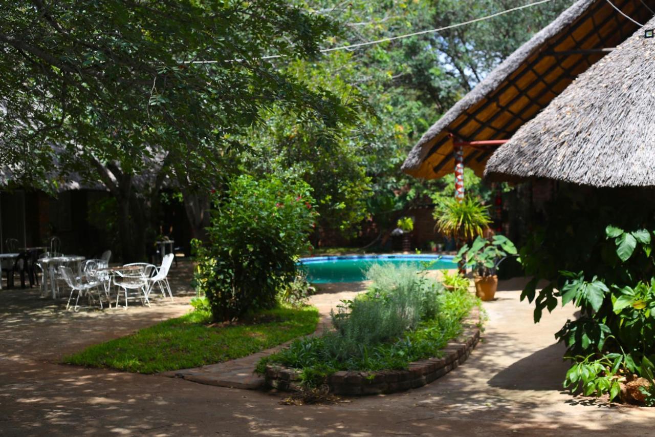 Mawuya Lodge Victoria Falls Eksteriør bilde