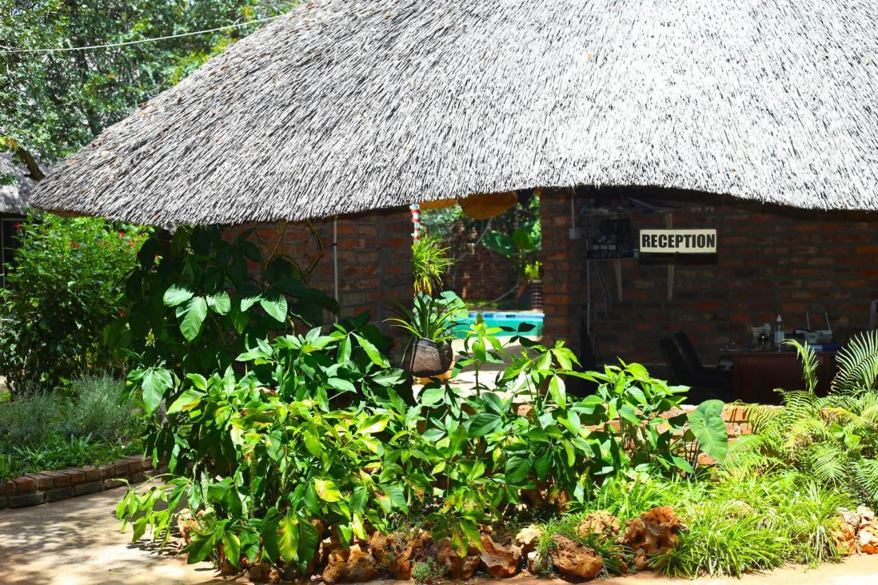 Mawuya Lodge Victoria Falls Eksteriør bilde